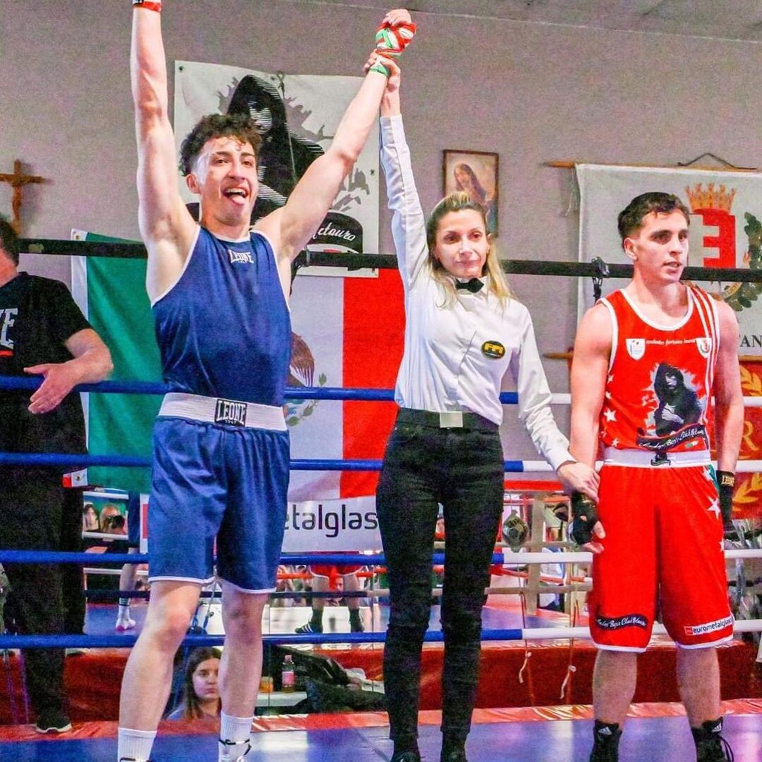 Sala e gruppo in allenamento Tijger Gym